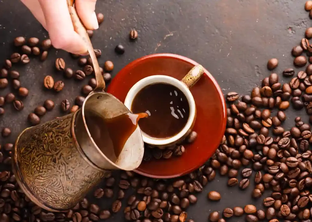 tuerkischer kaffee hand